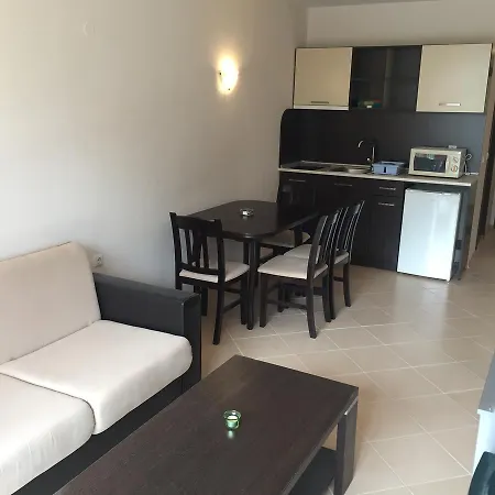 Sunset Beach Iii Lägenhetshotell Slăntjev Brjag
